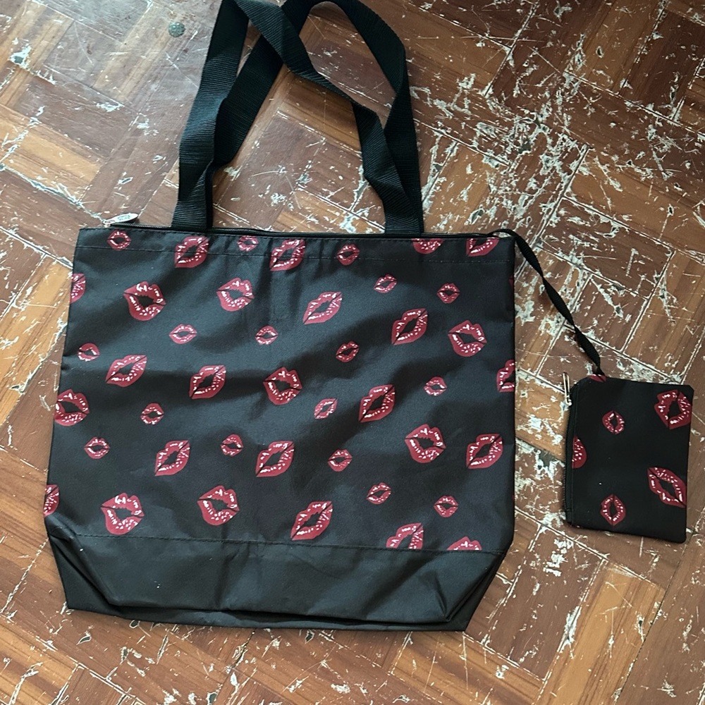NWOT vintage Betty Boop Black Tote with Red Lips Design - Picture 9 of 12